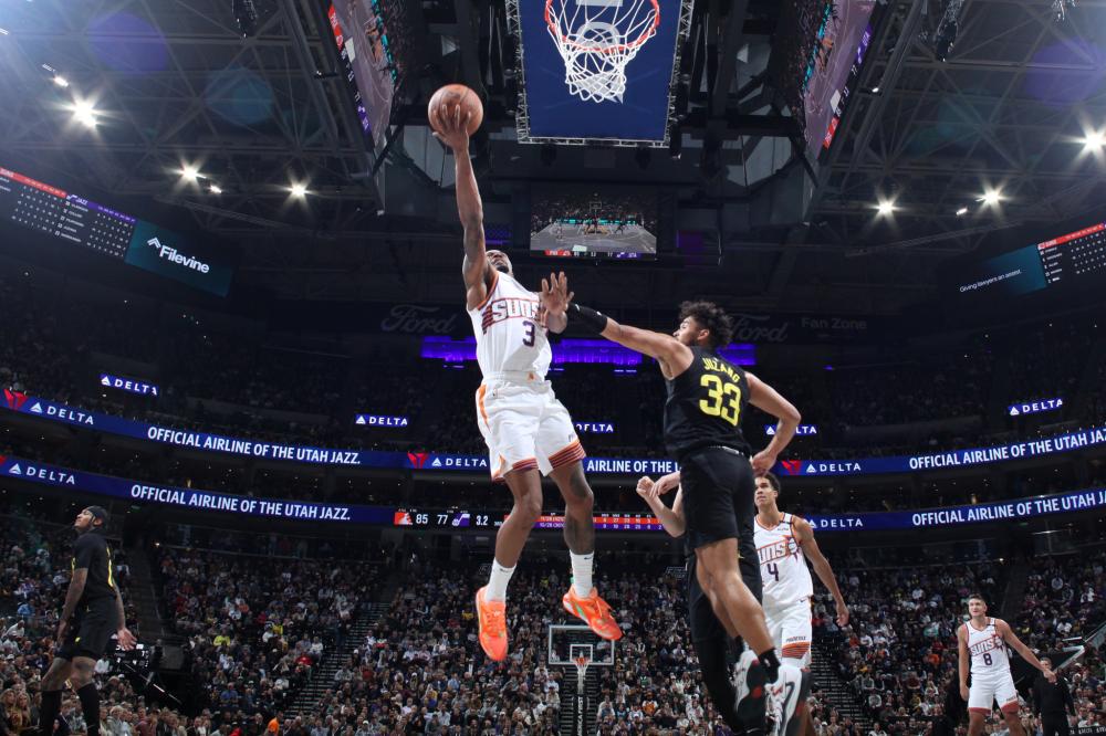 而防守端的 而防守端的