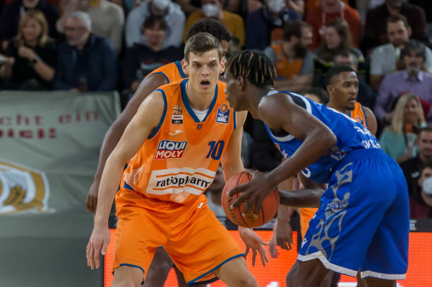 在某场西班 在某场西班